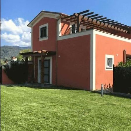 Il Casale Rosso Monolocale Cinque Terre-Toscana Caniparola di Fosdinovo Eksteriør bilde