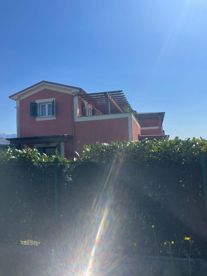 Il Casale Rosso Monolocale Cinque Terre-Toscana Caniparola di Fosdinovo Eksteriør bilde