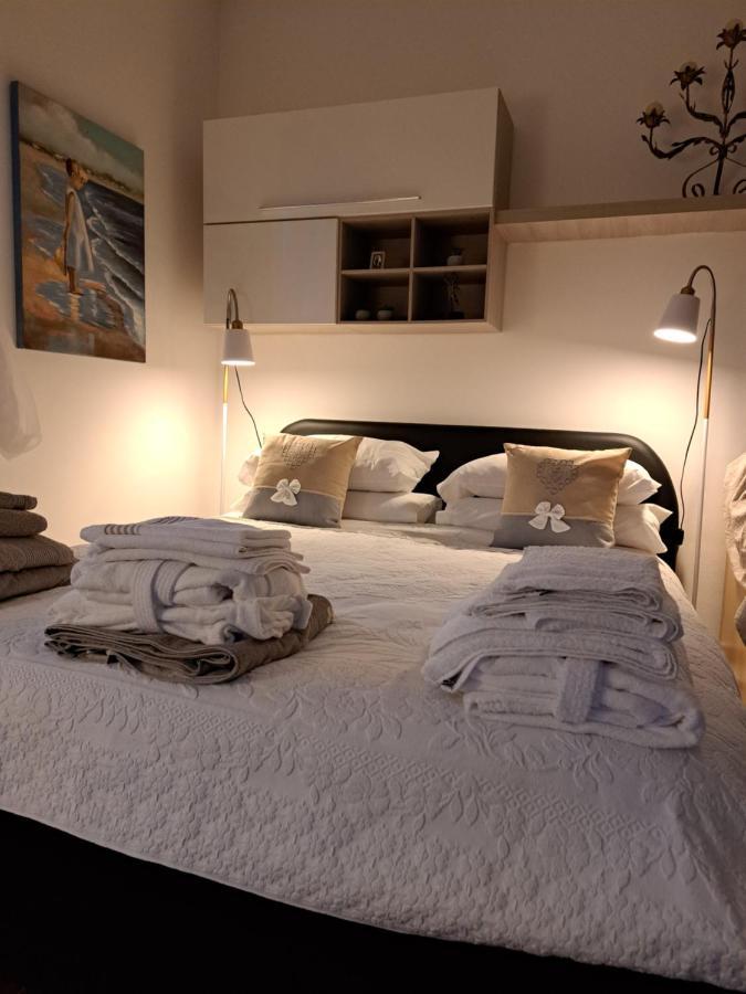 Il Casale Rosso Monolocale Cinque Terre-Toscana Caniparola di Fosdinovo Eksteriør bilde