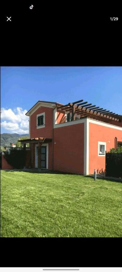 Il Casale Rosso Monolocale Cinque Terre-Toscana Caniparola di Fosdinovo Eksteriør bilde